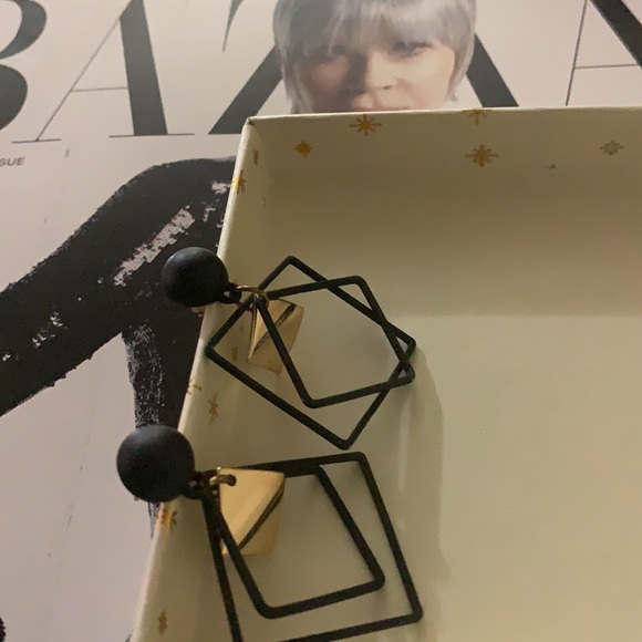 Geometric Statement Earrings For Women - Picture 5 of 7